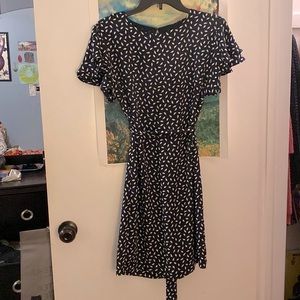 H&M Black and White Pattern Dress Size 2